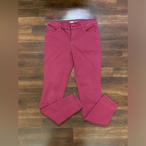 Old Navy size 6 Rockstar Super Skinny magenta Jeans
